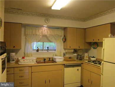 920 Coach Rd, Blackwood, NJ 08012 - photo 4