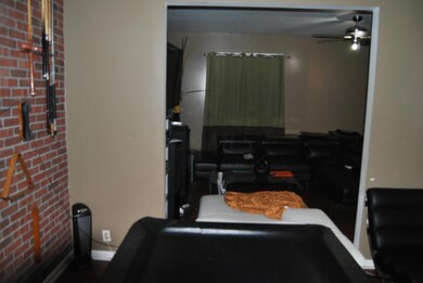 1377 E Rich St, Columbus, OH 43205 - photo 2