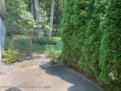 530 Petunia Ln N, Whiting, NJ 08759 - photo 5