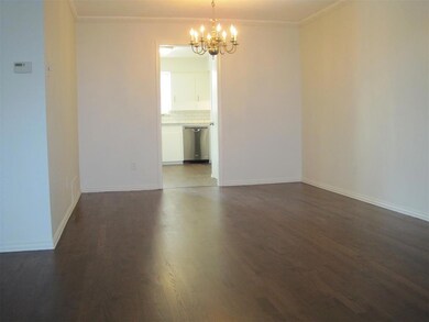 7482 Walling Ln, Dallas, TX 75231 - photo 6