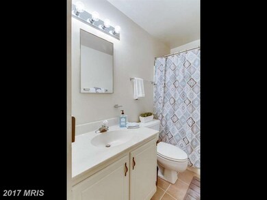 3818 Steppes Ct unit B, Falls Church, VA 22041 - photo 7