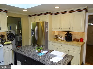 1421 Marlyns Ln, North Wales, PA 19454 - photo 3