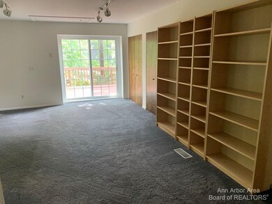 8 Jefferson Ct, Ann Arbor, MI 48103 - photo 6
