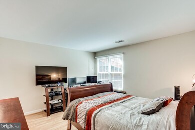 4211 Stockbridge Dr, Dumfries, VA 22025 - photo 4