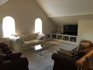 29 Lyman Rd unit B, Northampton, MA 01060 - photo 4