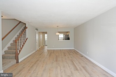 716 Saint Peters Ct, Edgewood, MD 21040 - photo 4