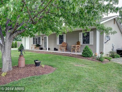 106 Honey Creek Cir, Stephens City, VA 22655 - photo 2