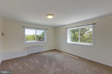 The Carolyn Condominiums unit 410, Silver Spring, MD 20910 - photo 4