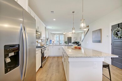 137 Midtown Ave, Summerville, SC 29486 - photo 7