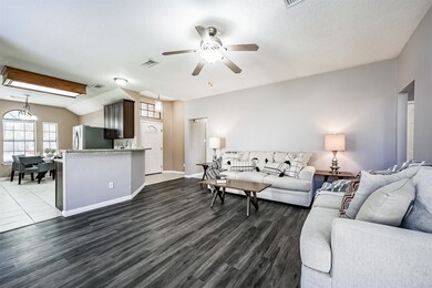 19198 Stoneforest Road County Rd 669e, Alvin, TX 77511 - photo 5