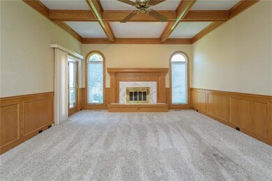 310 SW Marsh Wren St, Lees Summit, MO 64082 - photo 4