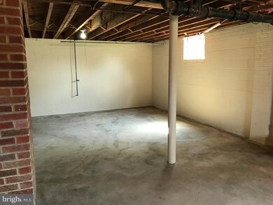 501 W 14th St, Front Royal, VA 22630 - photo 6