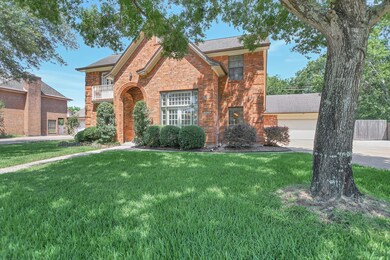 1010 Middlecreek St, Friendswood, TX 77546 - photo 4