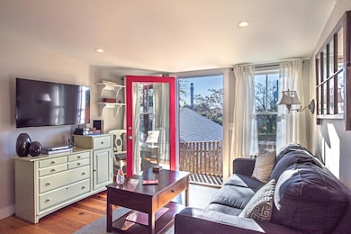 12 Brewster St unit U2, Provincetown, MA 02657 - photo 4