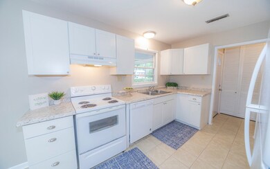 1025 NW Eadie St, Lake City, FL 32055 - photo 2