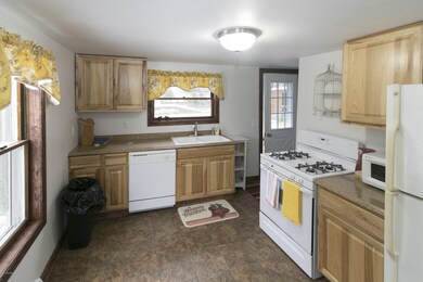 904CharlesSt-107