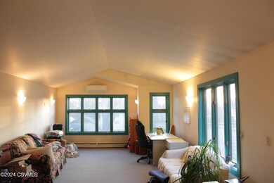 127 N 4th St, Lewisburg, PA 17837 - photo 3