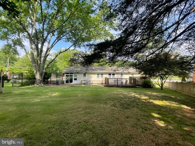 519 Harbor Dr, Annapolis, MD 21403 - photo 3