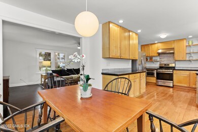17 Summit Rd Greenwich CT-print-027-029-