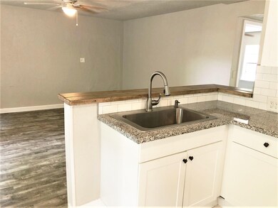 229 Orange St unit B, Cocoa, FL 32922 - photo 3