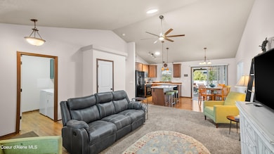 13421Polaris-LIVINGROOM (2)