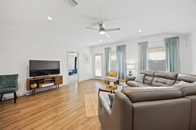 1022 Curly Angora Ct, Rosharon, TX 77583 - photo 6