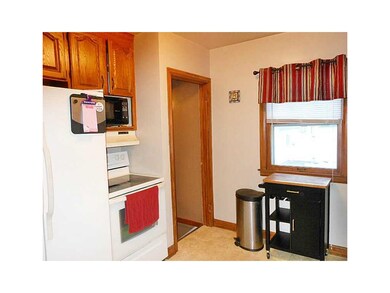 Kitchen. Newer appliances and flooring