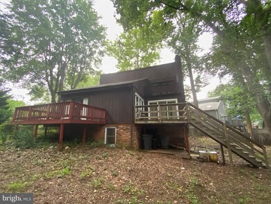 9311 Raintree Rd, Burke, VA 22015 - photo 2