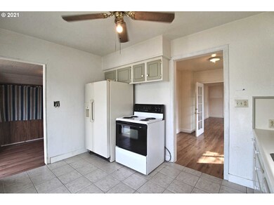 547 Oregon Way, Longview, WA 98632 - photo 5