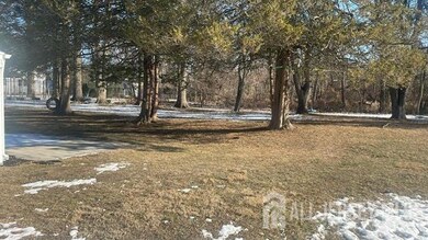 213 Schillaci Ln, South Plainfield, NJ 07080 - photo 4