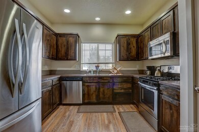 unlisted-address, Bend, OR 97701 - photo 4