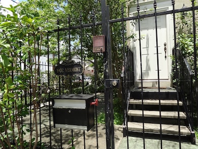 1902 Vermont St unit A, Houston, TX 77019 - photo 2