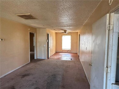 1420 NE 38th St, Oklahoma City, OK 73111 - photo 5