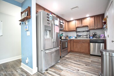 7825 Eaton Ave, Jacksonville, FL 32211 - photo 5