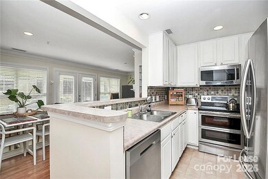 1140 W 1st St unit 28E, Charlotte, NC 28202 - photo 4