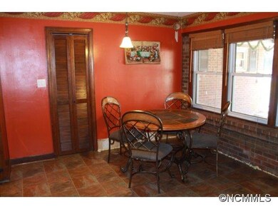 80 Mount Carmel Rd, Asheville, NC 28806 - photo 5