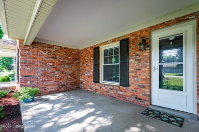 Front Porch- Breezeway