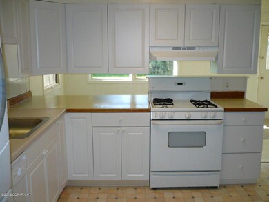 Elmendorf - Kitchen