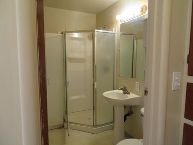 2209 Applegate Ave, Klamath Falls, OR 97601 - photo 4