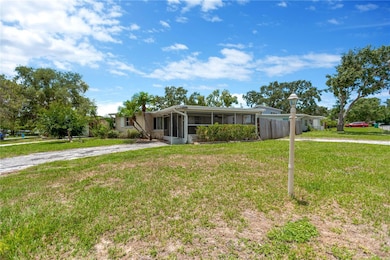 11896 104th Ln, Largo, FL 33773 - photo 2