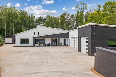 3240 Smithtown Rd, Suwanee, GA 30024 - photo 3