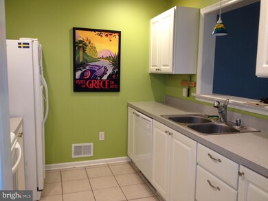 502 Red Bud Ct, Wilmington, DE 19805 - photo 6