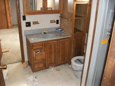 2712 Roosevelt Ave, Elkhart, IN 46517 - photo 5