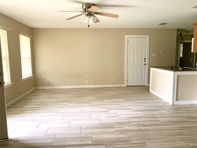 600 Hedgewood Dr unit B, Georgetown, TX 78628 - photo 3