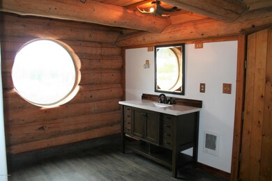 Bathroom vanity