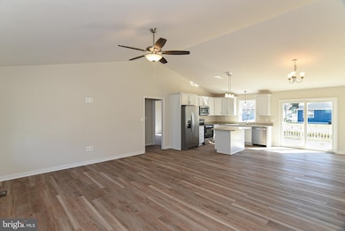 68 Randall Rd, Colonial Beach, VA 22443 - photo 3