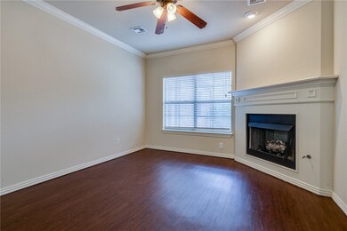 597 E Miracle Dr unit 2, Fayetteville, AR 72701 - photo 3