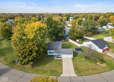 8312 Devonshire Rd, Columbus, IN 47201 - photo 5