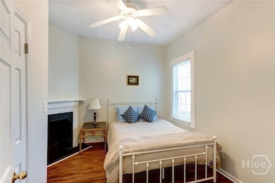 534 E Gordon Ln, Savannah, GA 31401 - photo 7