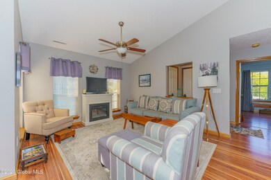 123 Hampton Place Blvd, Troy, NY 12180 - photo 6